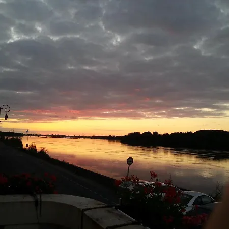 Le Prieuré 3* Montsoreau